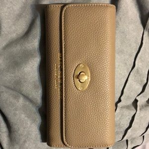 Like new Andrew Marc women wallet